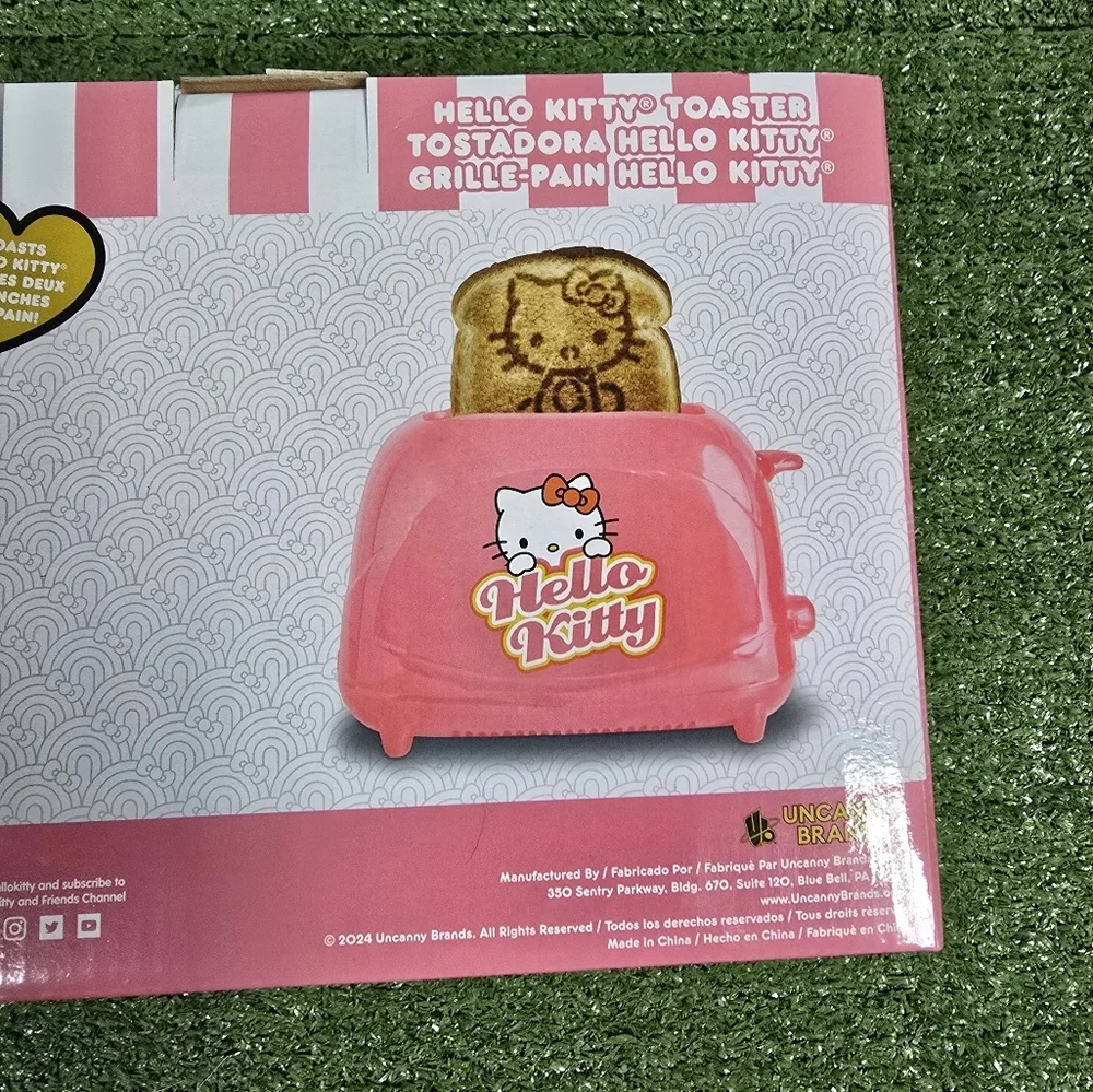 HELLO KITTY | lisenced 2-SLICE COOL TOUCH TOASTER -NWT! IN BOX!
